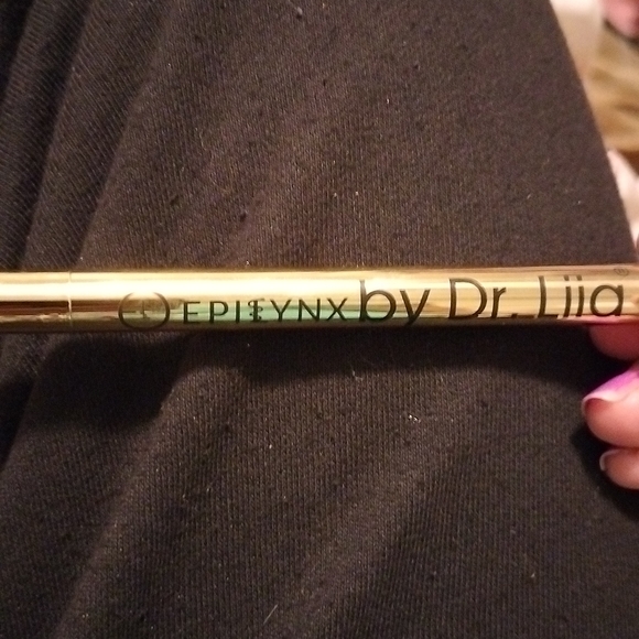Epilynx by Dr liia liquid eyeliner - Picture 3 of 5